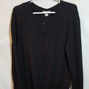 H&M BASICS, XL, BLACK. BUTTON DOWN, CREW NECK SWEATER. USED - GOOD CONDITION.